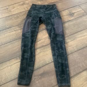 Camo Powerhold by Fabletics leggings